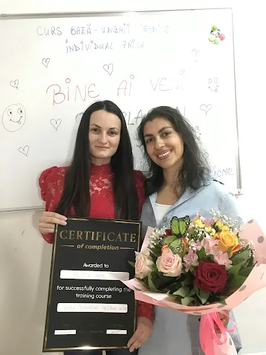 Dascălu Ionela Ana - Cursuri de Manichiura Bistrița