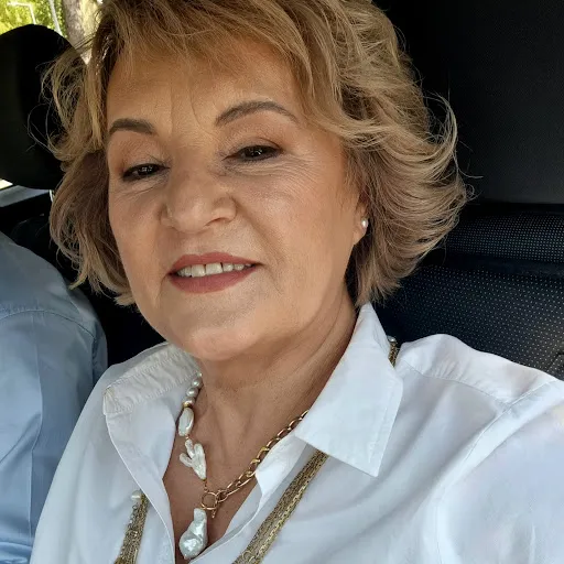 Mr. Frizzbee - Salon Coafor si Frizerie pentru parinti si copii