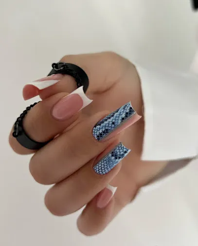 Bianca_nailss_academy