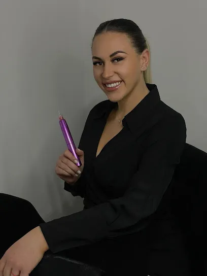 ALESSANDRA CRETU Beauty