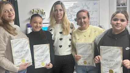 Cursuri unghii Kaszta Augustin Art Academy Baia Mare