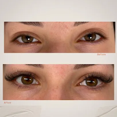 Alina D. (Pensat , Machiaj , Laminare Gene/Sprâncene și extensii de gene )